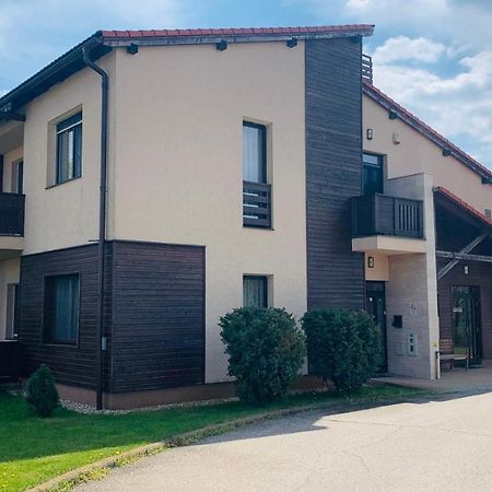 Ipari Park Panzió Hotel Szolnok Bagian luar foto